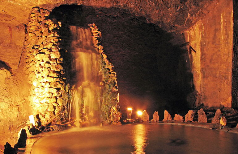 Wasserfall in der Marienglashöhle