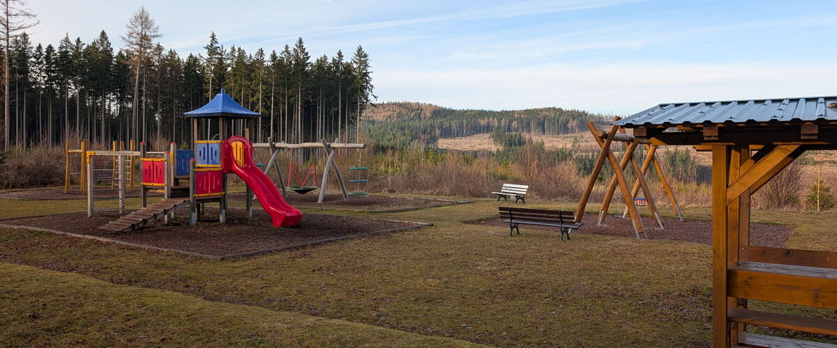 Spielplatz am Hüllrod im Ortsteil Finsterbergen